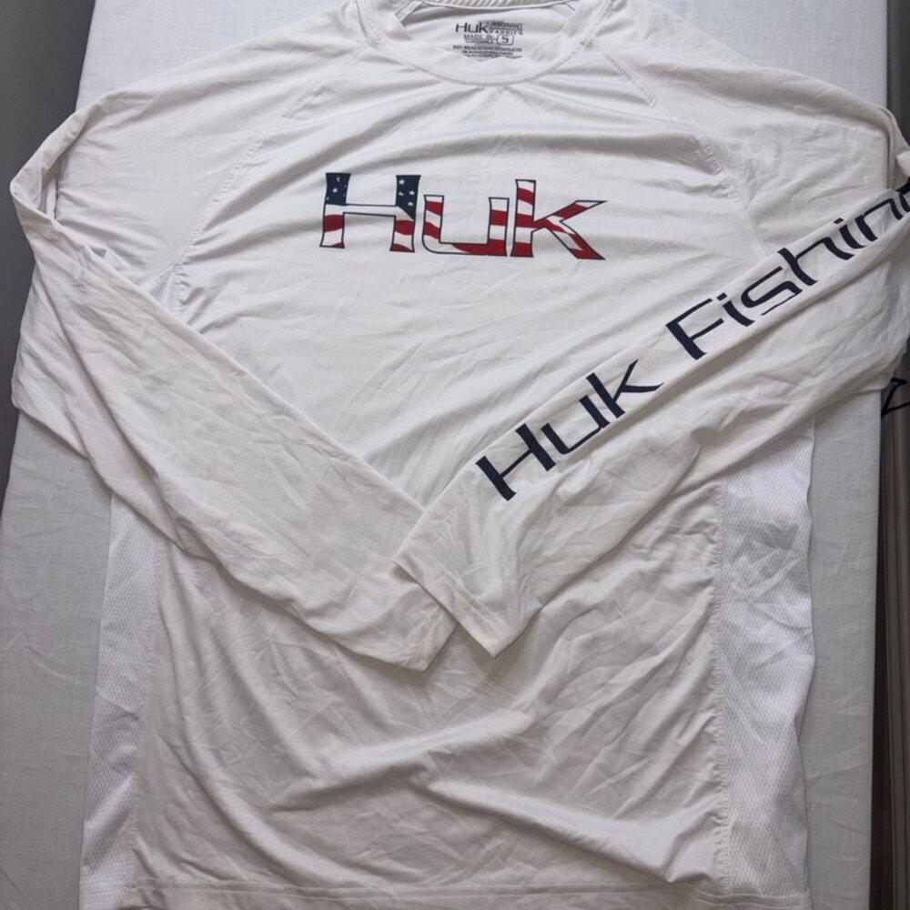 Men's HUK Fishing Long Sleeve Performance UPF Outdoor Shirt USA Flag Size S